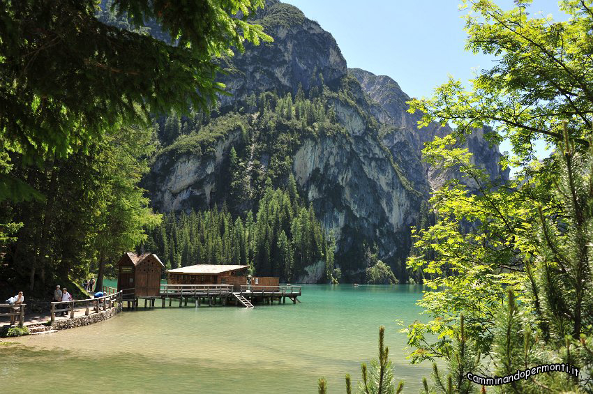 05 Lago di Braies.JPG